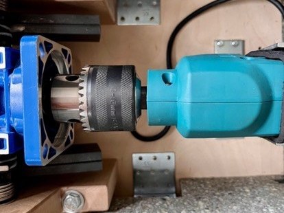 Wood and ordinary workshop components used for the project